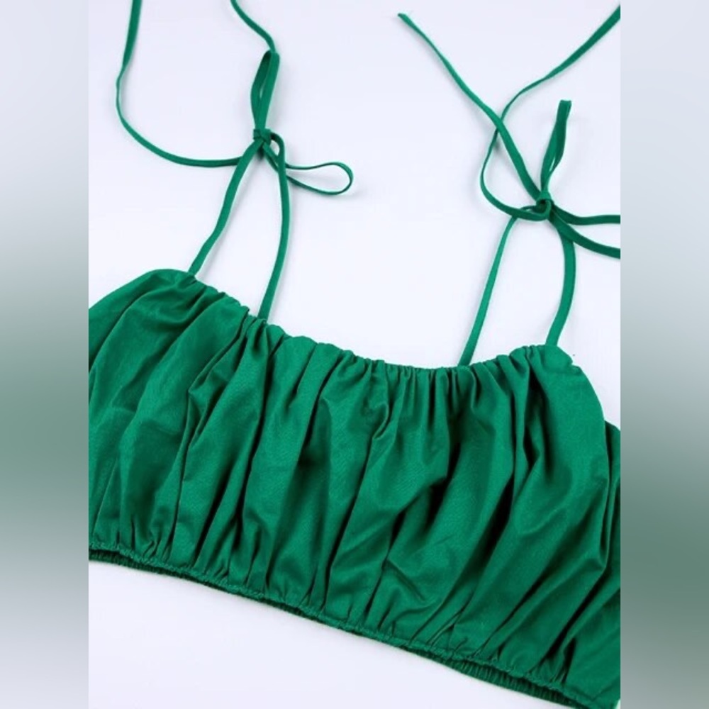 Crinkled Tie Strap Crop Top